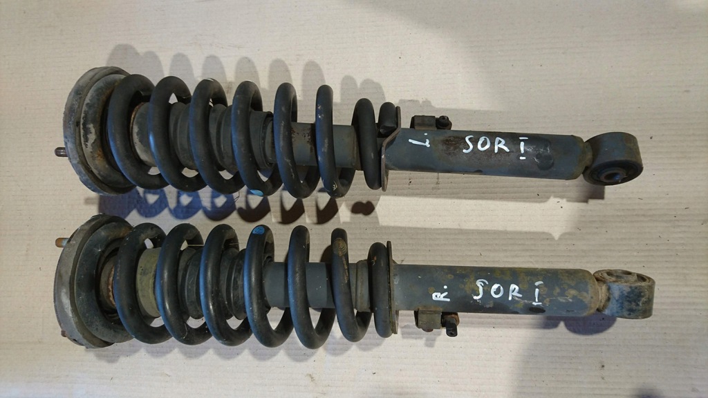 amortyzator przedni prawy lewy przód KIA Sorento I 8581804004