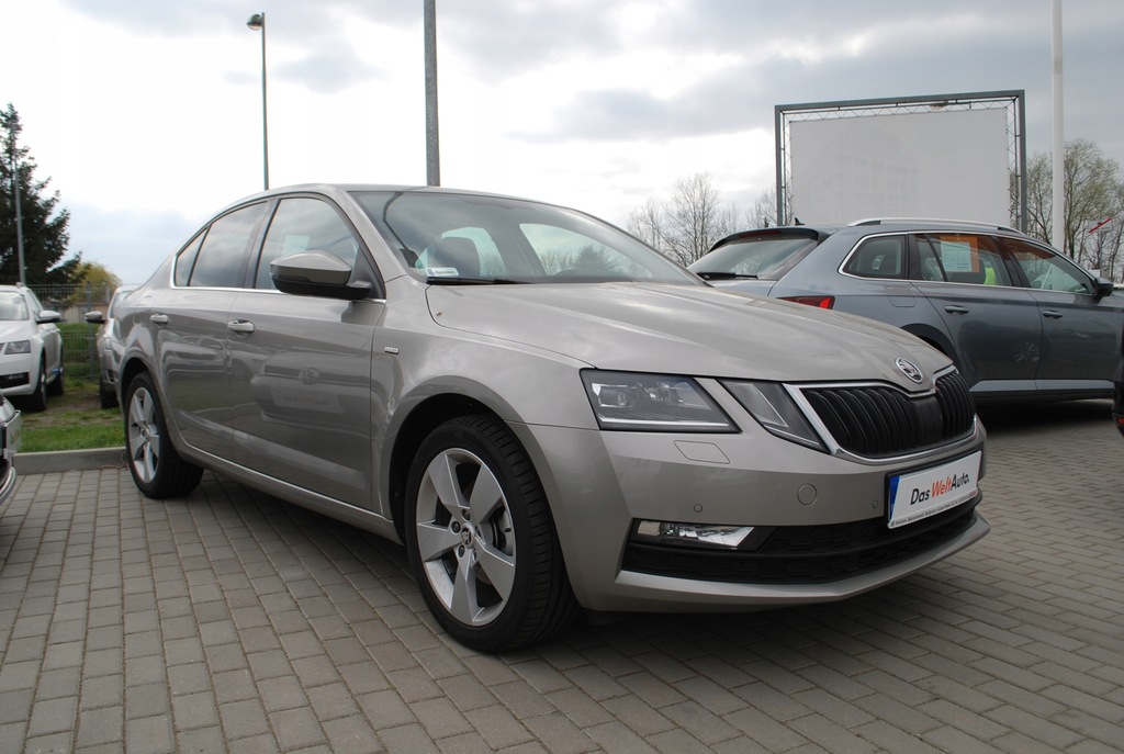 Купить Skoda Octavia 1.0 TSI CLEVER 8500км как новая FV23%: отзывы, фото, характеристики в интерне-магазине Aredi.ru