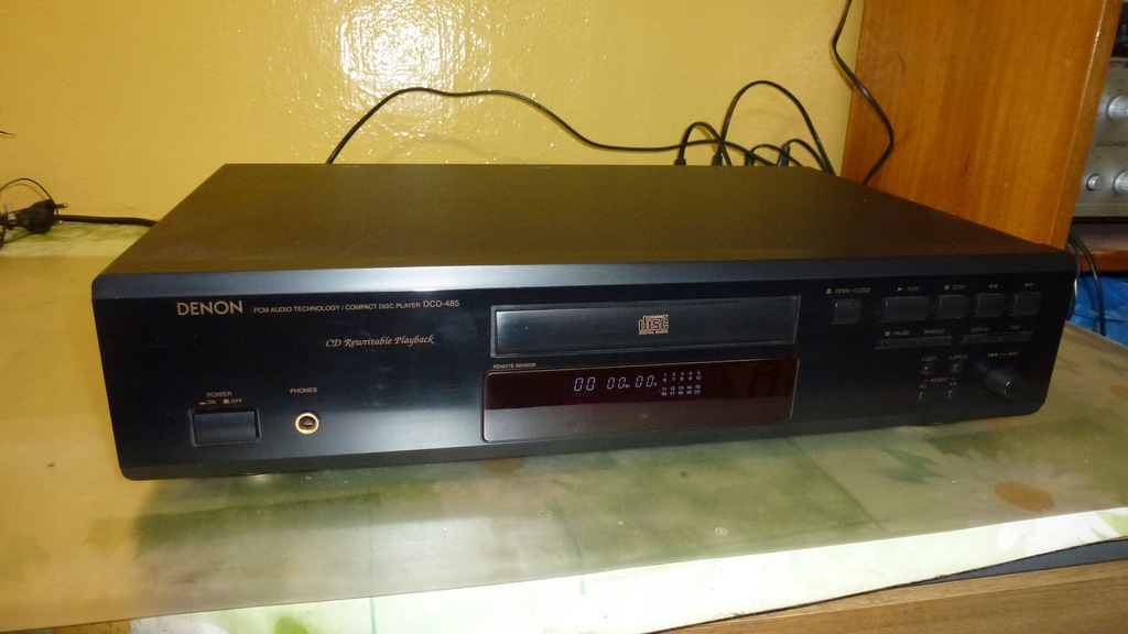 Odtwarzacz płyt CD Denon DCD-485