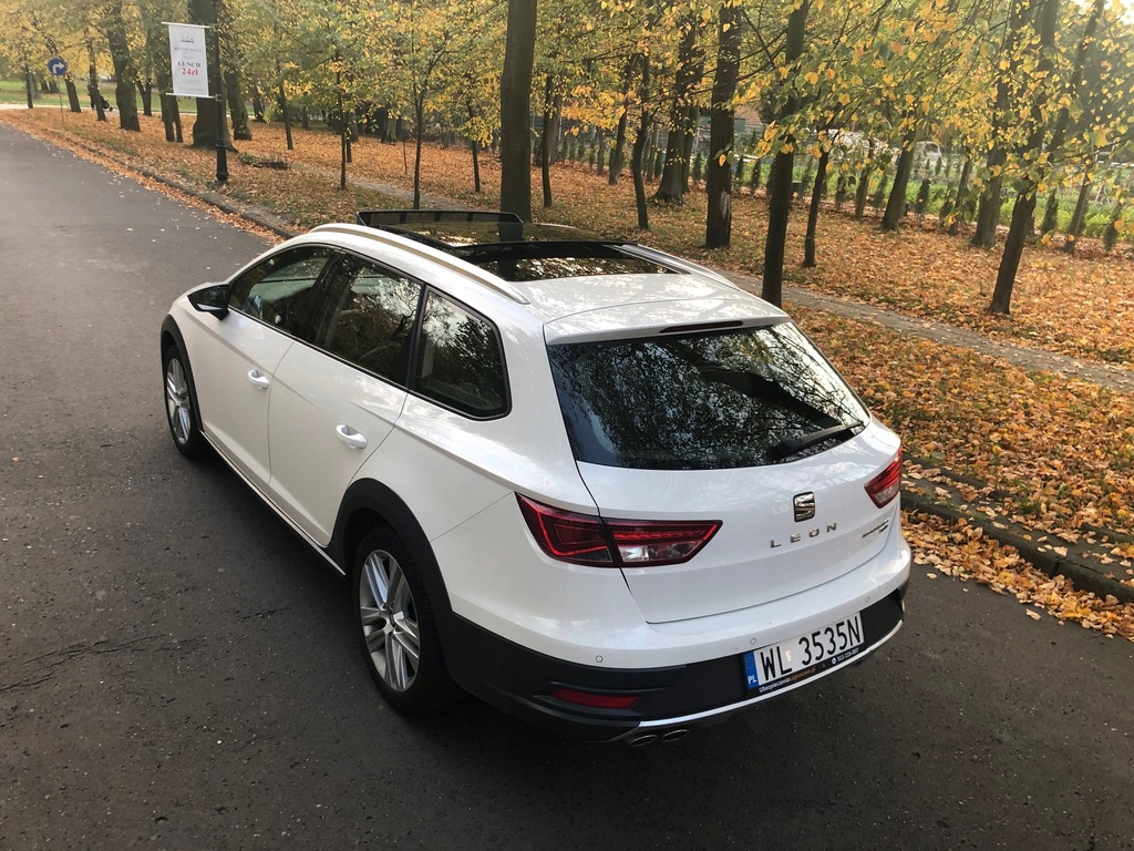 Купить Seat Leon X-Perience 2.0 TDi 4x4: отзывы, фото, характеристики в интерне-магазине Aredi.ru