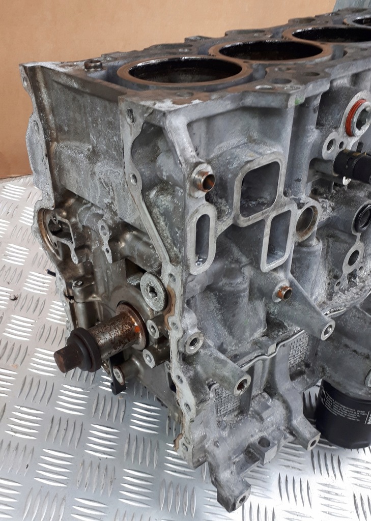 MAZDA 6 GJ 2,2D SH01 BLOK Z WAŁEM I TŁOKAMI 8195393651