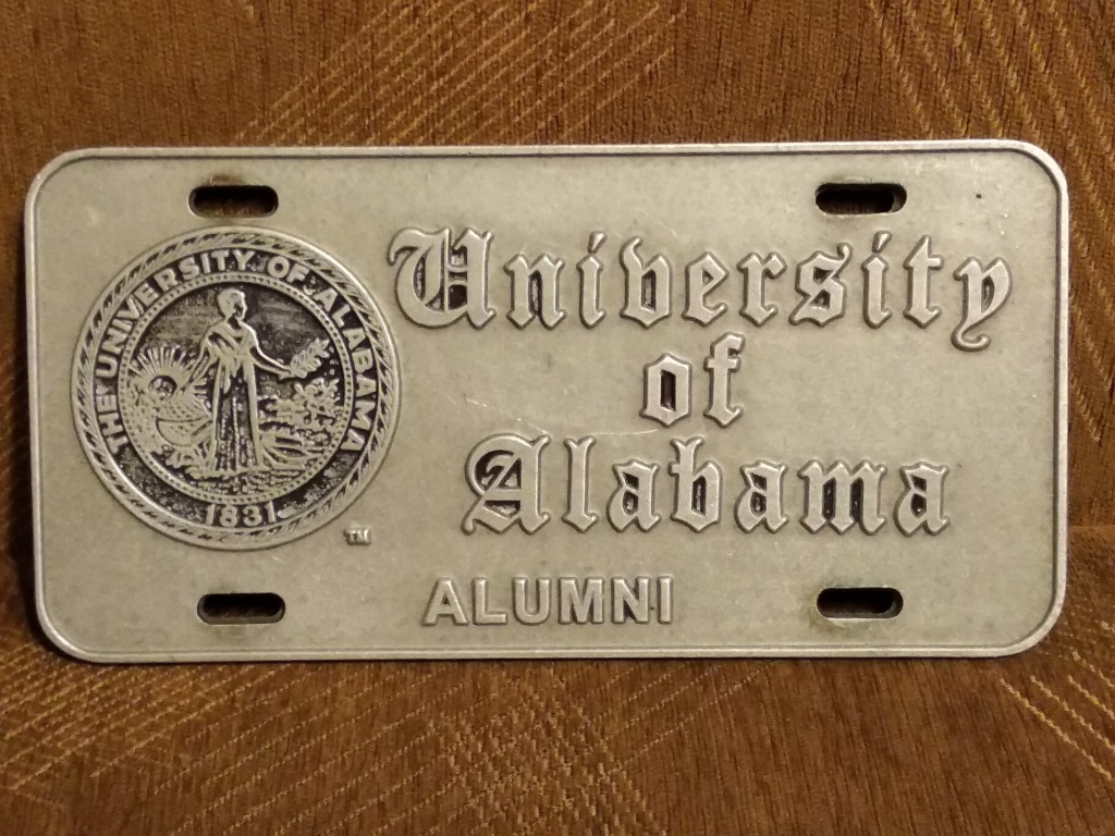 UNIVERSITY OF ALABAMA ALUMNI - TABLICA