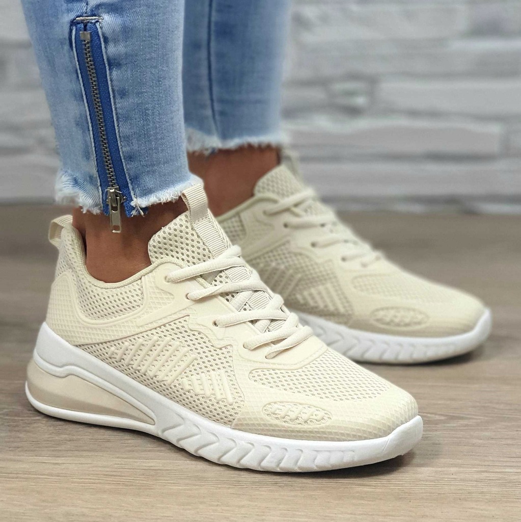 Купить Женская обувь Adidas Кроссовки Comfortable Molly 39: отзывы, фото, характеристики в интерне-магазине Aredi.ru