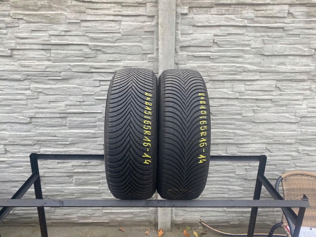 215/65/16 98H MICHELIN ALPIN 5 2014R