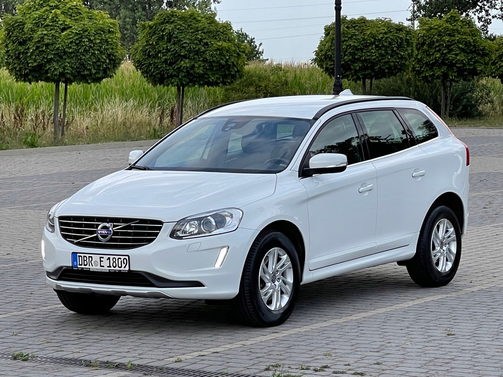 VOLVO XC60 / LIFT / BEZWYPADKOWY / NISKI PRZEBIEG 12608417408