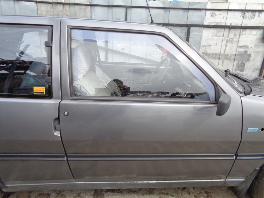 DRZWI PRAWE PRZÓD PRZEDNIE FIAT UNO II 3D 649 89