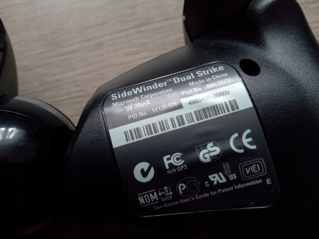 Купить USB-контроллер Microsoft Sidewinder Dual Strike: отзывы, фото, характеристики в интерне-магазине Aredi.ru
