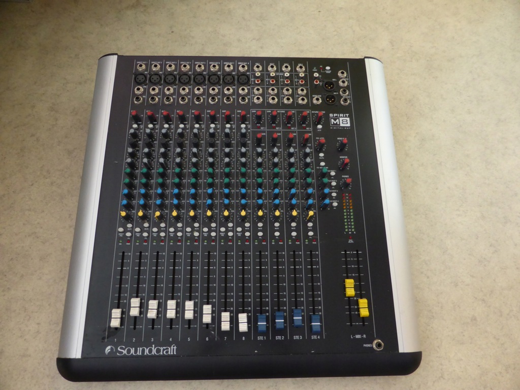MIXER SOUNDCRAFT SPRIT M8