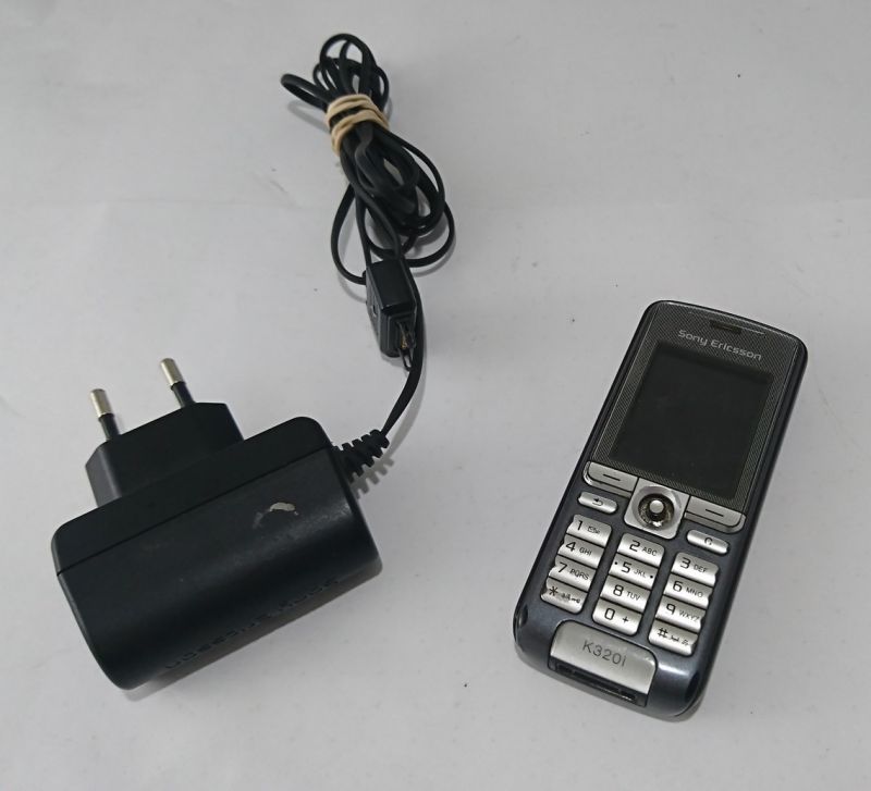 TELEFON SONY ERICSSON K320I , CZYTAJ OPIS