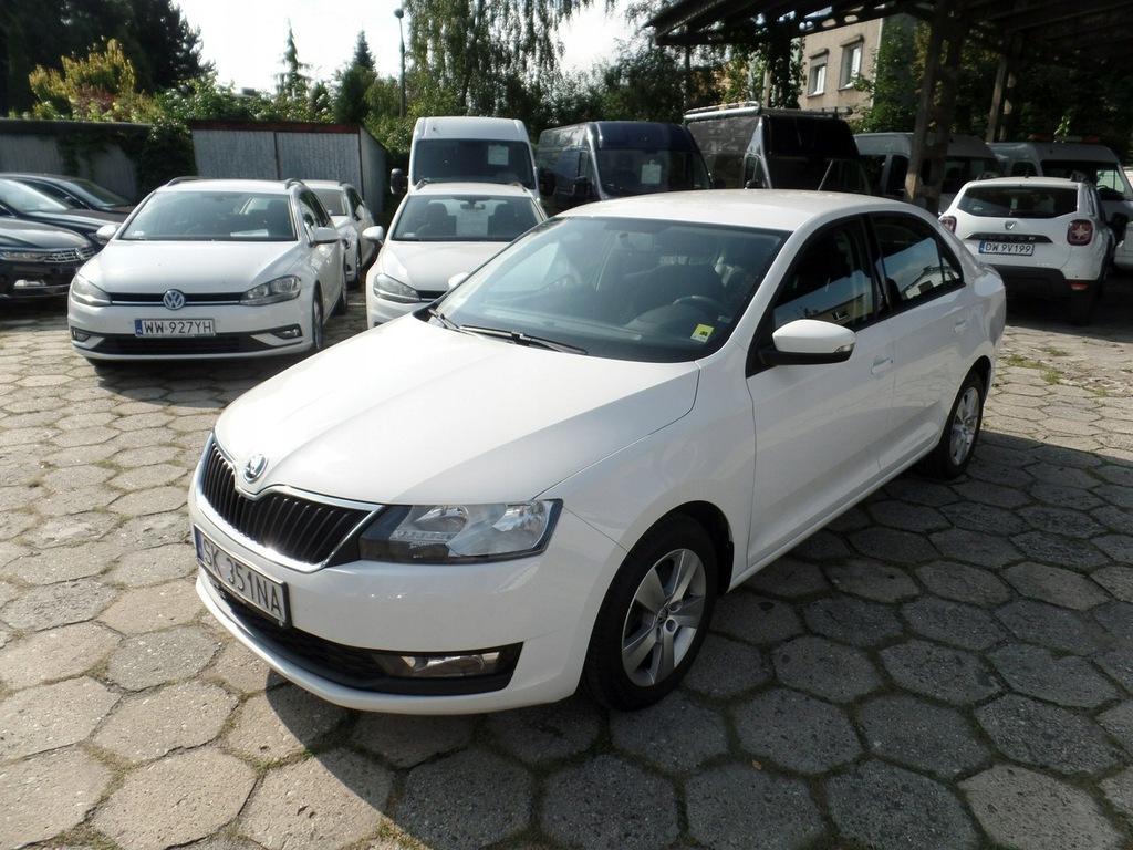 Škoda RAPID Skoda RAPID 1.6 TDI DPF Ambition