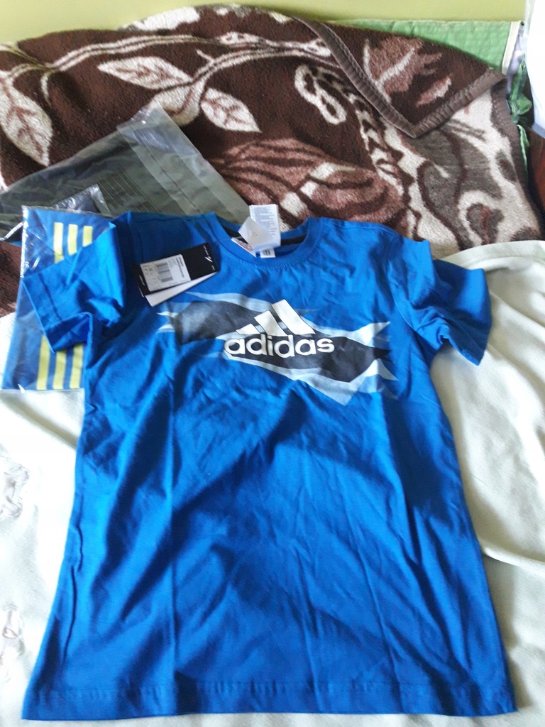 NOWA Z METKĄ KOSZULKA ADIDAS NA 152!!!!!!!!