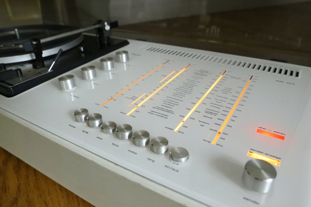 Amplituner Wega Studio 3202