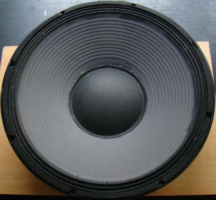 Głośnik 15 cali Alphard SUB1501 W040701 700W 8ohm