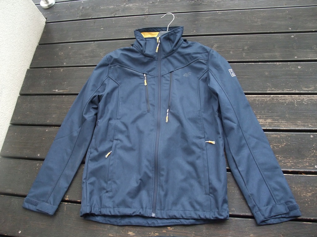 Kurtka softshell 4F