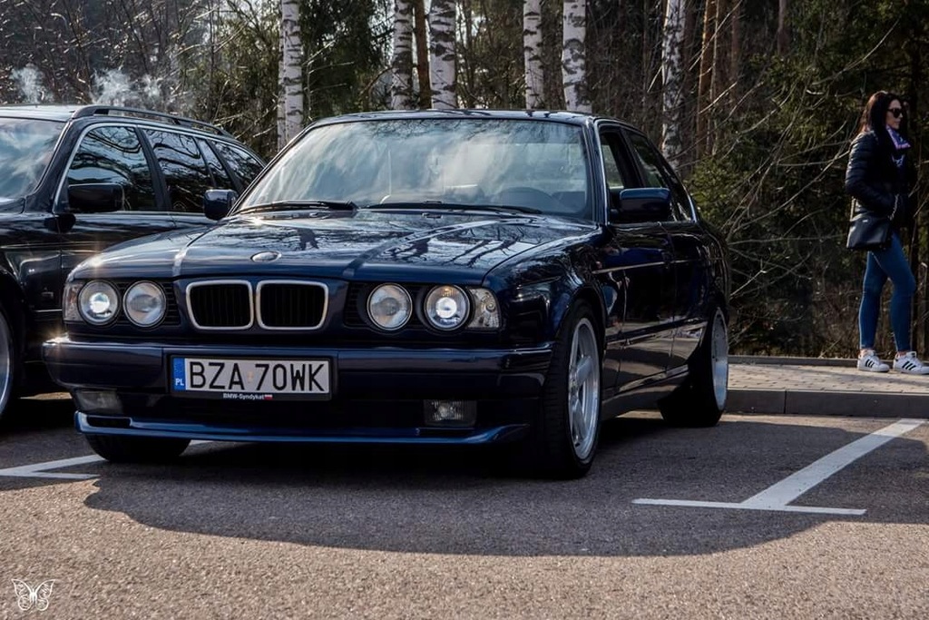 BMW 5 (E34) 525 i 24V 192 KM 8490792999 oficjalne