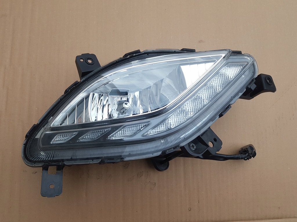 KIA VENGA LIFT HALOGEN ŚWIATŁO LED DRL PRAWY 7777793130 oficjalne
