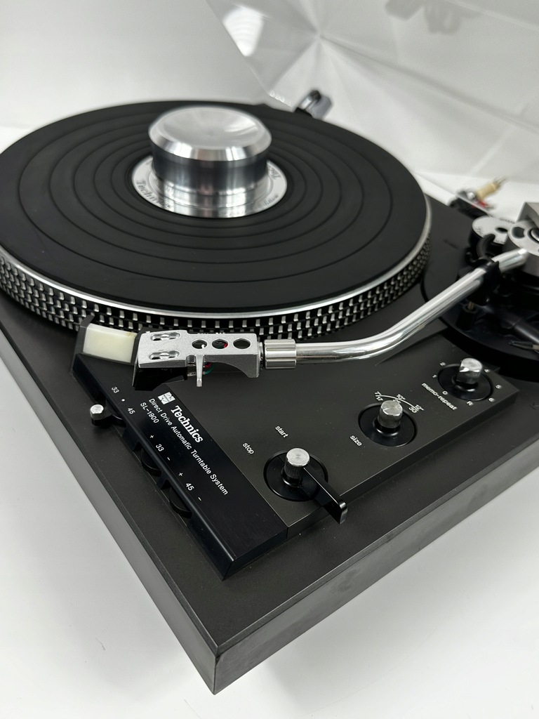 TECHNICS SL-1900 Direct Drive