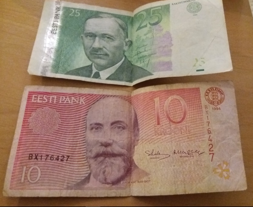 2 banknoty estońskie korony - wycofane z obiegu