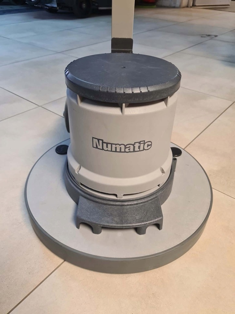 Купить Поломоечная машина Numatic HFM 1515G ГАРАНТИЯ ОДИН ГОД: отзывы, фото, характеристики в интерне-магазине Aredi.ru