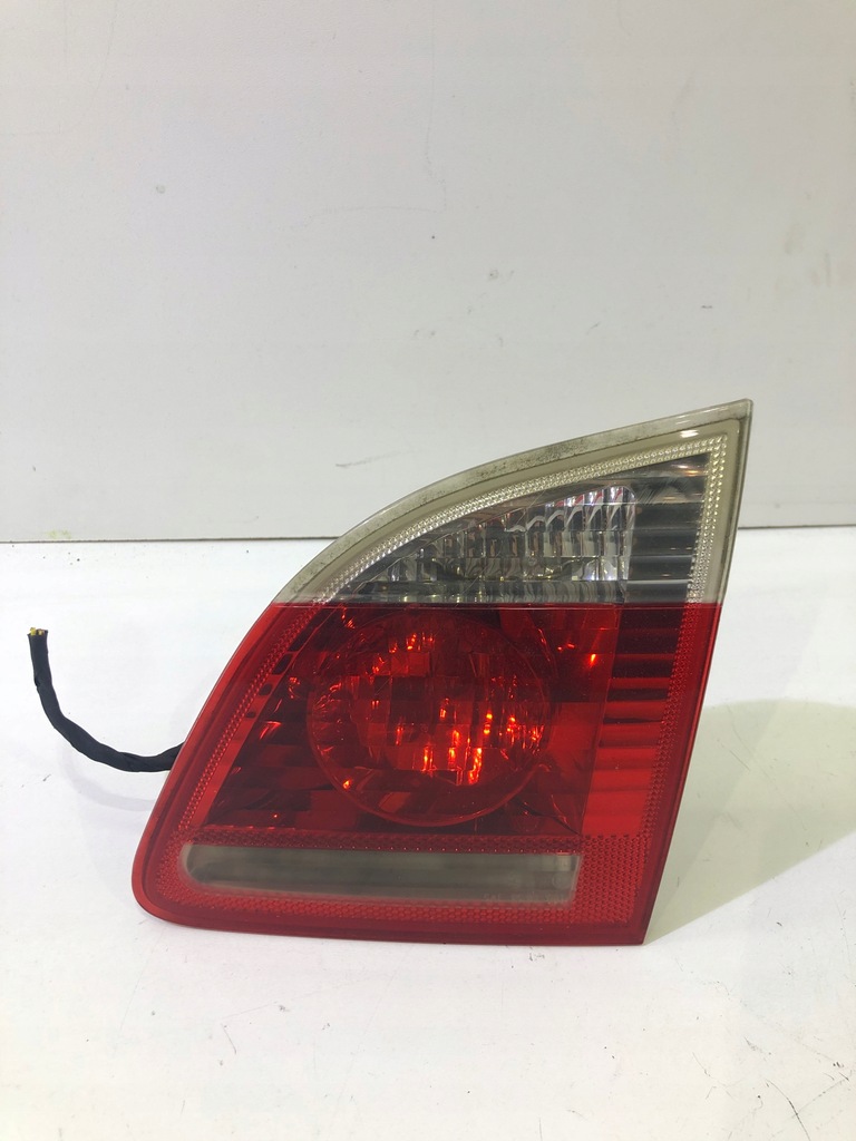 BMW E61 LAMPA PRAWA KLAPA 7165830