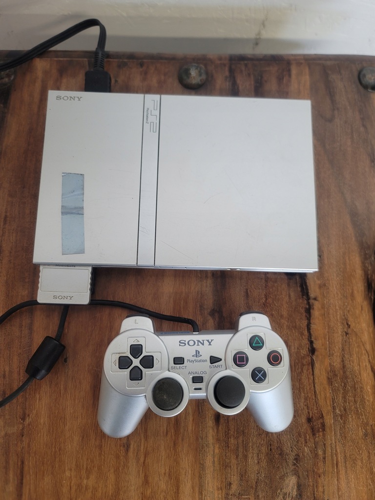 Konsola Sony PlayStation 2 Slim SCPH-77004 Silver