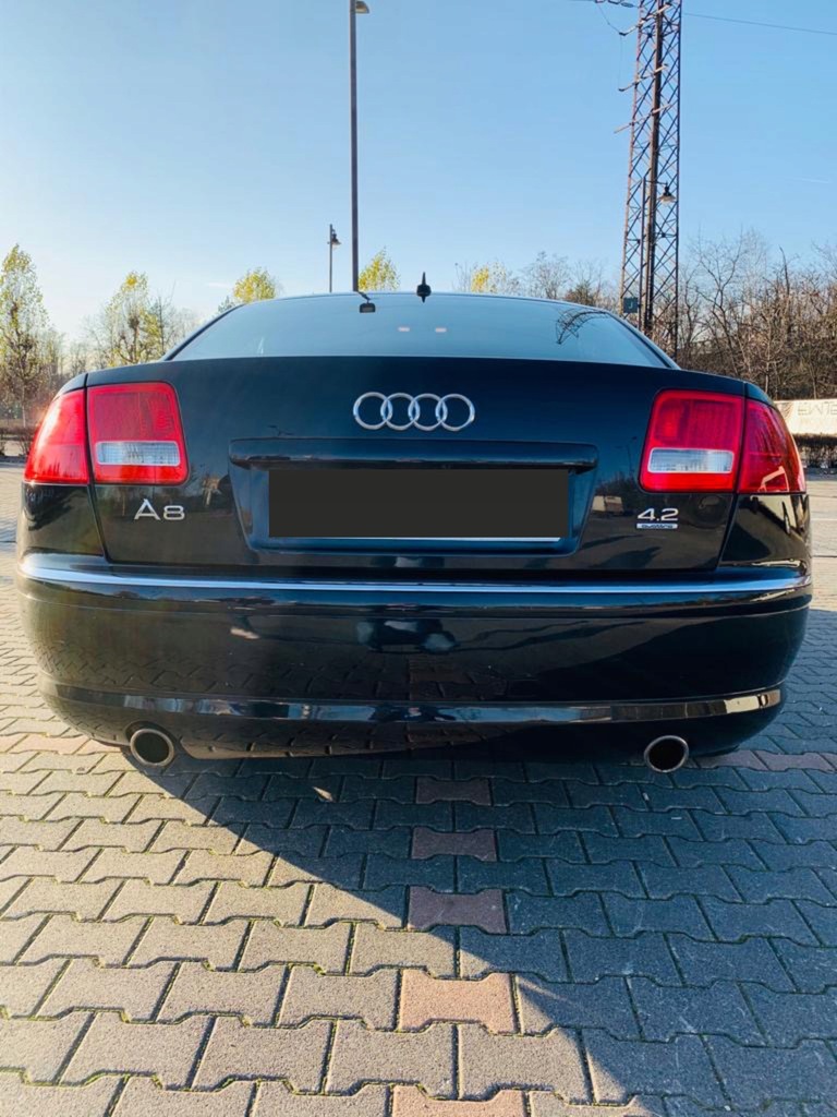 Купить Безаварийный Audi A8 4.2 V8 quattro 335 л.с.: отзывы, фото, характеристики в интерне-магазине Aredi.ru