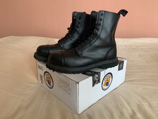 Dr martens grinders top