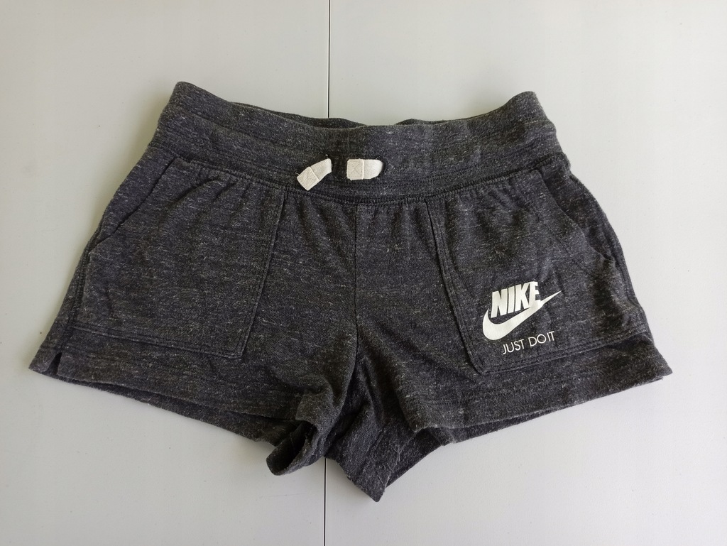 Nike spodenki na lato dla dziewczynki 10-12 lat