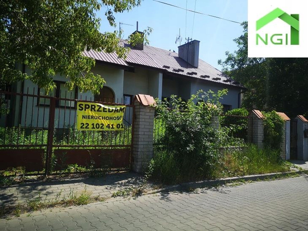 Dom, Piastów, Pruszkowski (pow.), 452 m²