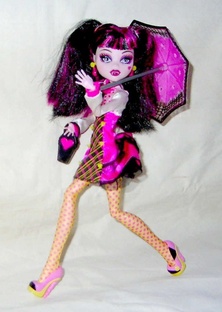 Monster High lalka Draculaura Forbitten Love