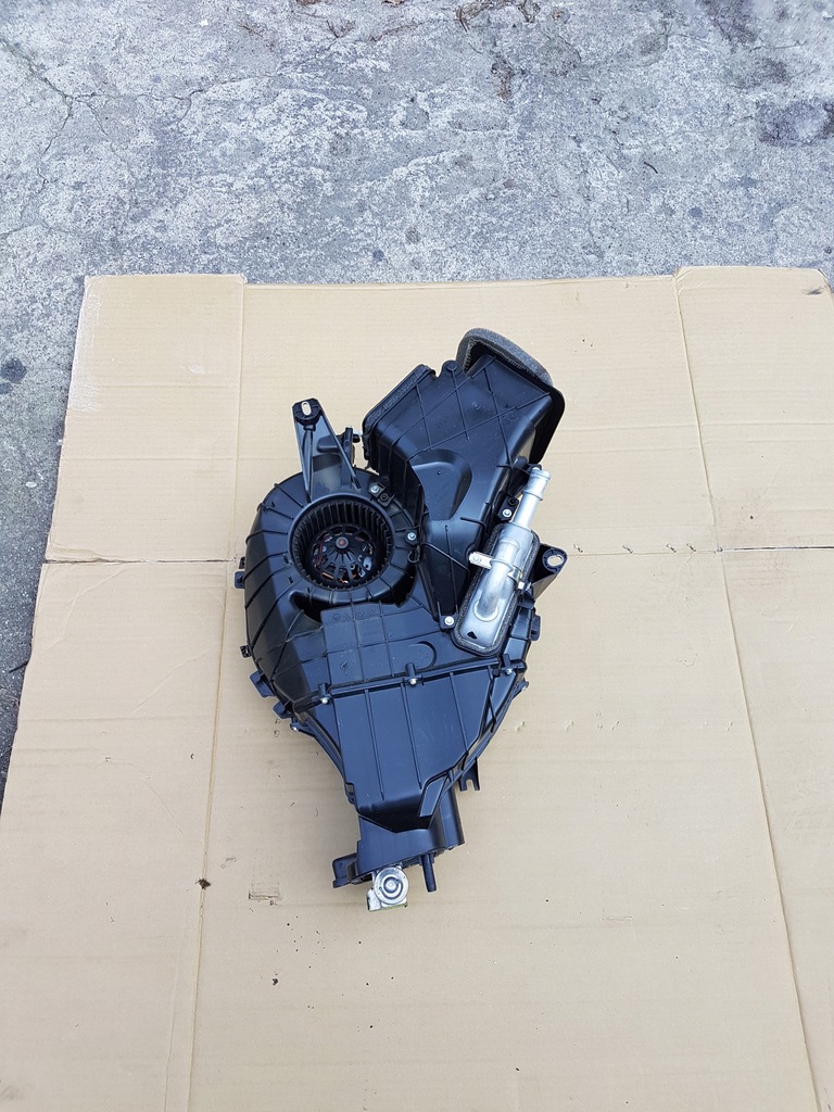 VW T5 NAGRZEWNICA TYLNA 7H0820004L WENTYLATOR 8054571122