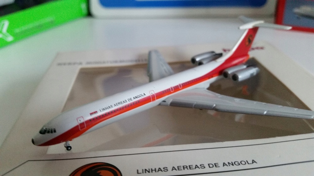 Купить 1:500 Ил-62 TAAG Angola Airlines Herpa: отзывы, фото, характеристики в интерне-магазине Aredi.ru