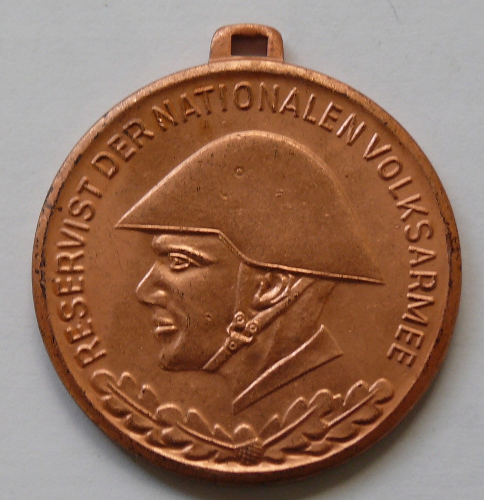 MEDAL NIEMIECKI DDR (11)