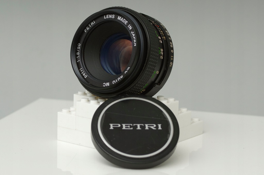 Petri Auto MC 50mm f/1.8 M42