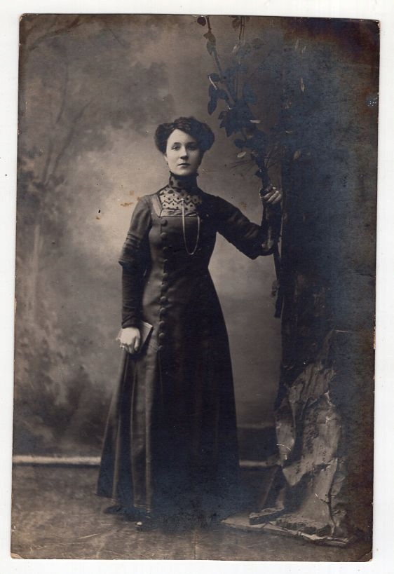 FOTO-POCZT - Pani - Linder - Warszawa - ok1910