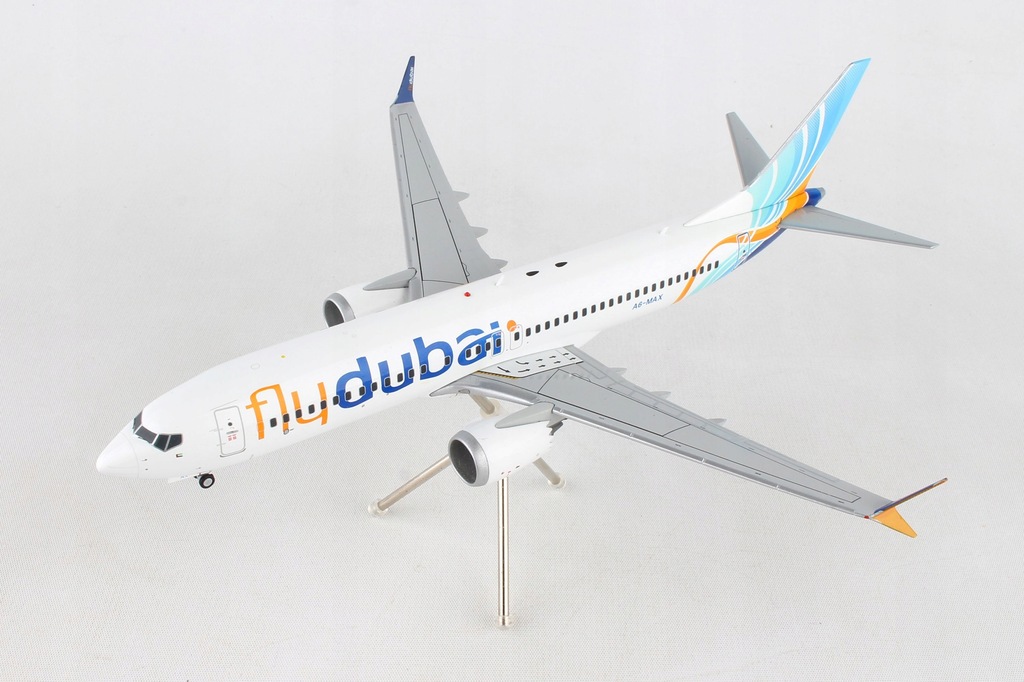 Купить Модель самолета Boeing 737 MAX FlyDubai 1:200 Gemin: отзывы, фото, характеристики в интерне-магазине Aredi.ru