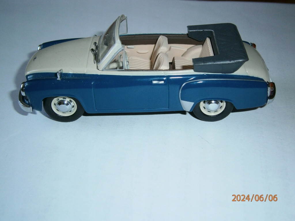 DDR AUTO - WARTBURG 311 CABRIOLET