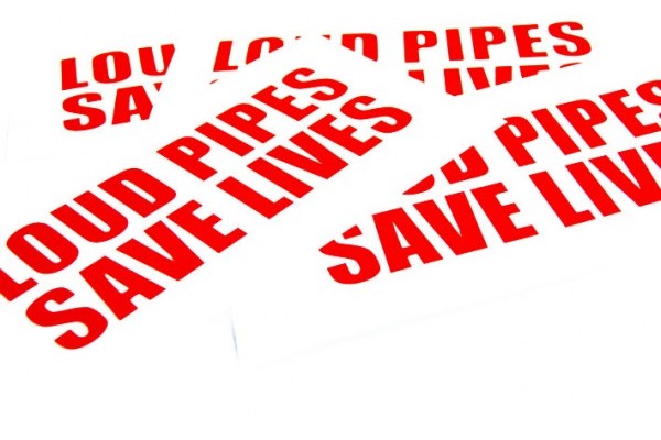 NAKLEJKA - Loud pipes save lives - 10cm stickerbom