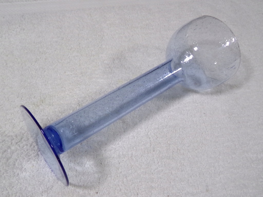 ŚLICZNY ŚWIECZNIK BARWNY ze szkła