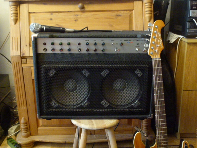 Hybrid Stereo Amp HX 60.