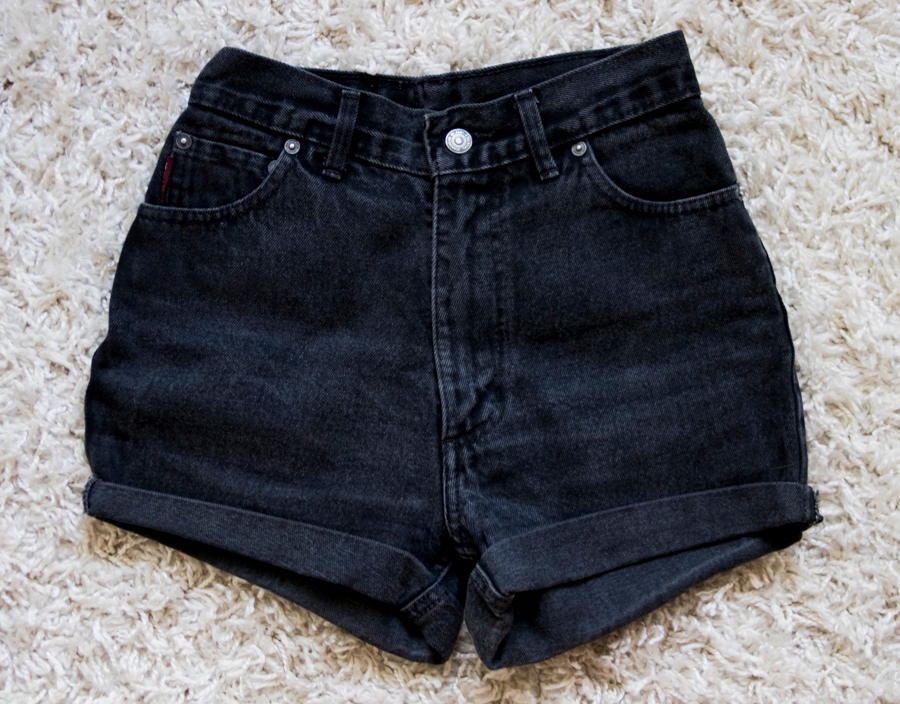 CZYSZCZENIE SZAFY Spodenki szorty jeansowe 36