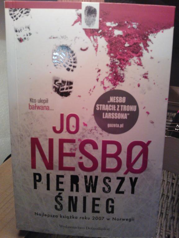 Jo Nesbo PIERWSZY ŚNIEG