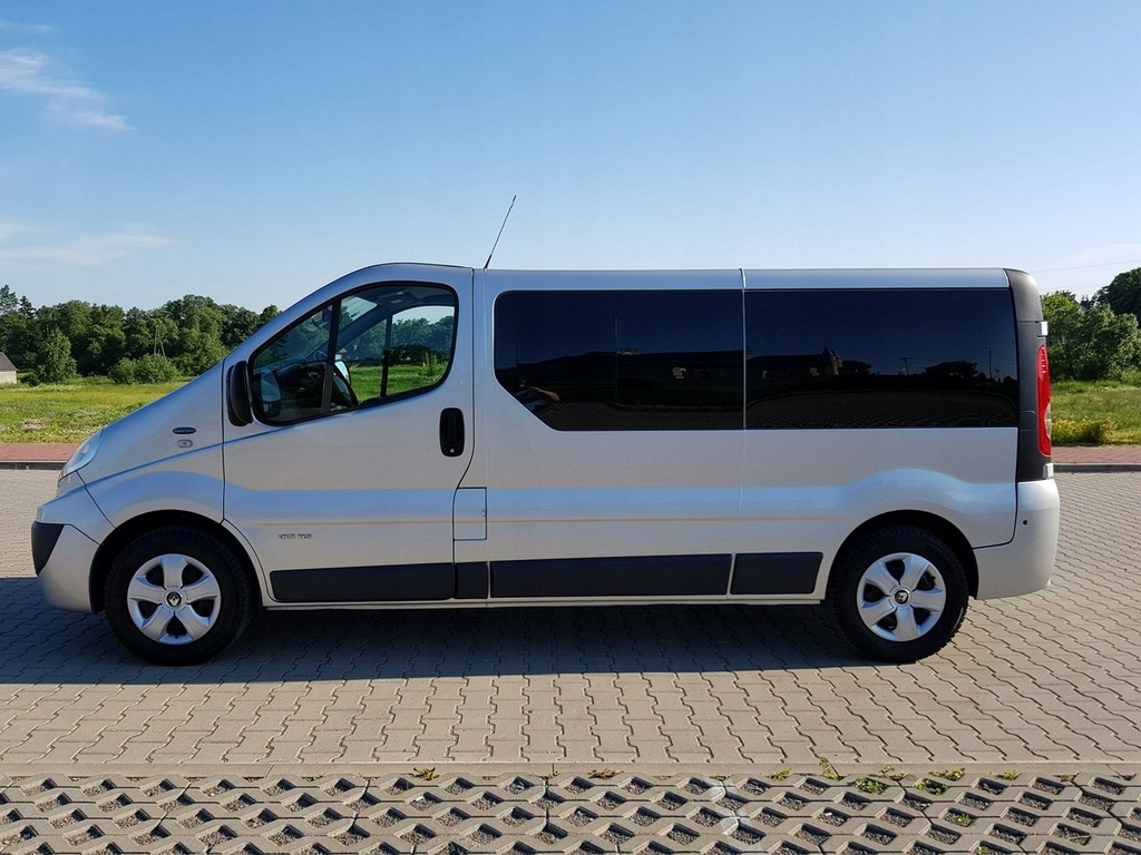 Renault Trafic 9 Osobowy LONG PASSENGER 8195009489