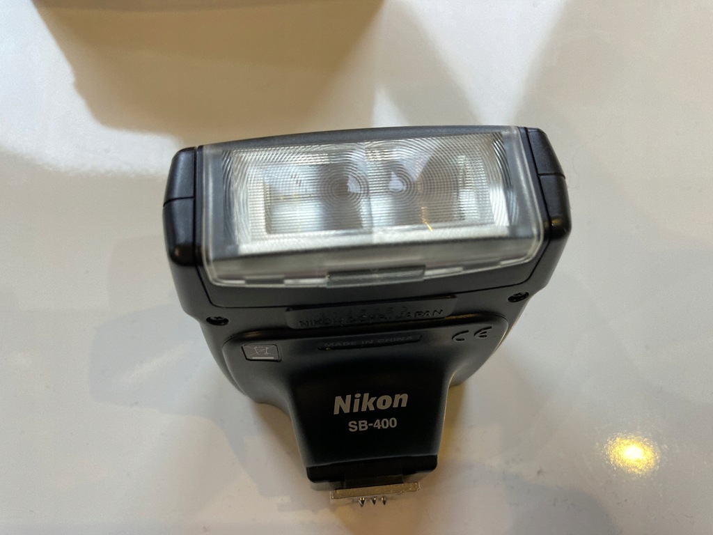 Lampa Błyskowa Nikon SB-400 - Stan Idealny