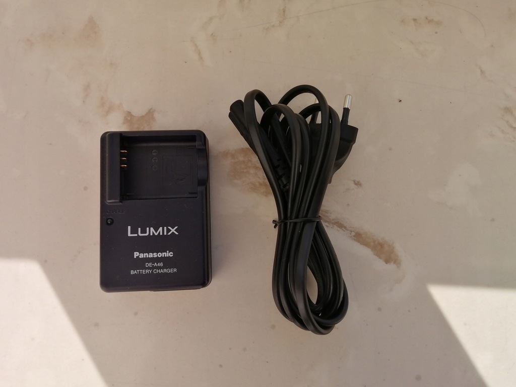 Panasonic lumix DE-A46 ładowarka do akumulatora
