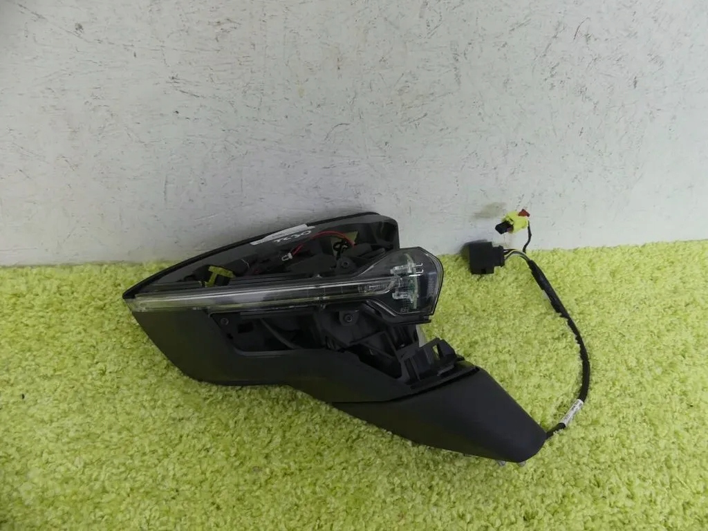 Lusterko Prawe Euro Ibiza 5 V 6F 17- 10Pin Nówe ORYGINAŁ