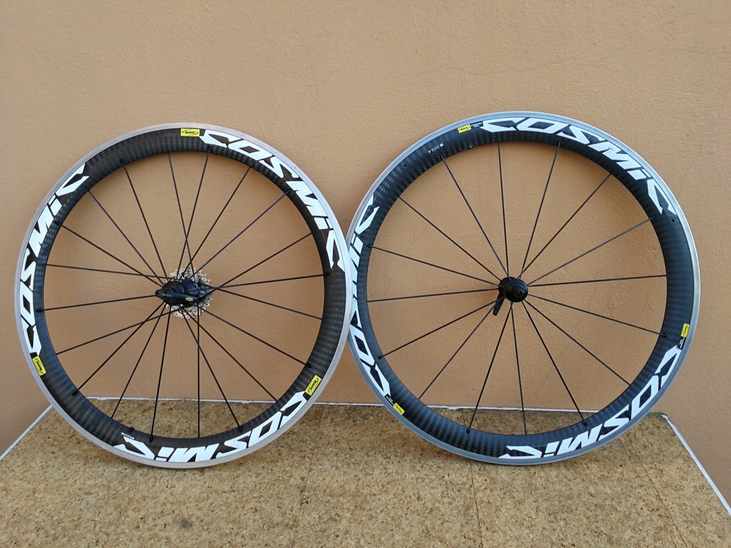 MAVIC COSMIC 622×13C KOŁA MAVIC COSMIC SL CARBON 622X15C KOMPLET 10/11s