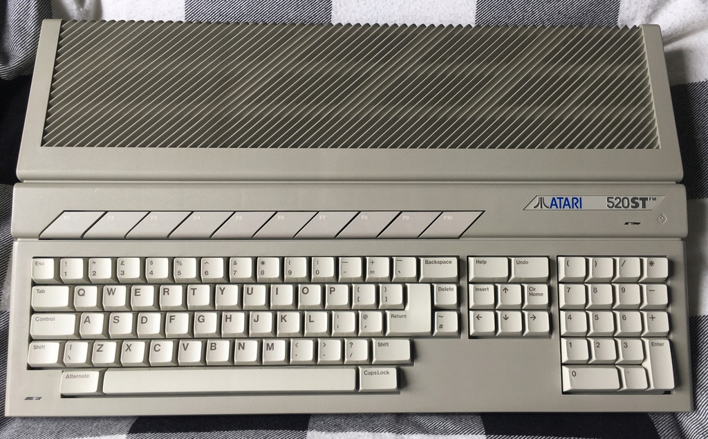 Atari 520STFM wersja angielska TOS 1.04