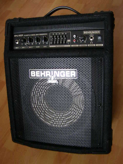 Wzmacniacz basowy COMBO piec Behringer BXL450A