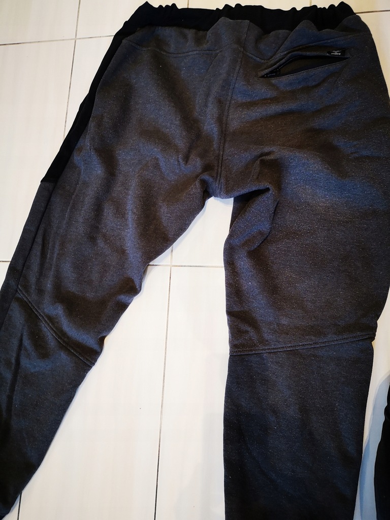 Spodnie dresowe Umbro XL szare bawełna